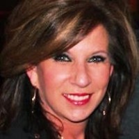 Christy Oakes