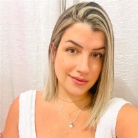 Danielle Albernaz F