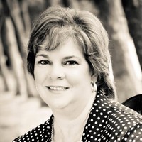 Beth Carlton