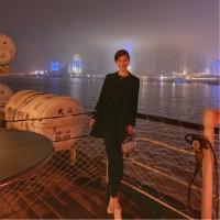 李依依