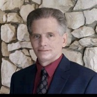 Steven Elliott
