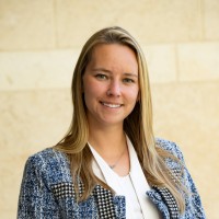 Karina Kovalcik, Cfa