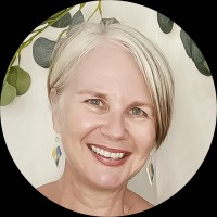 Julia Banks