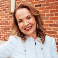 Eliza Santaterra dos Santos