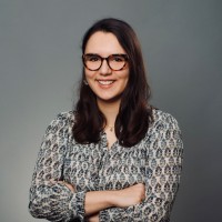 Emmanuelle Derré, Phr