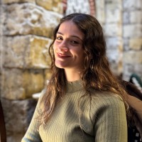 Esra Şale Aydın