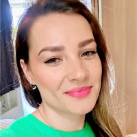 Shelley Cavé