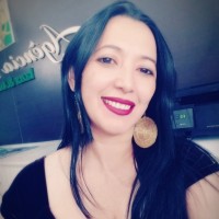 Nádia V.