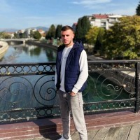 Ledi Yzellari