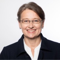 Dr. Klaudia Kramer