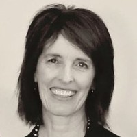 Vicki Lynar