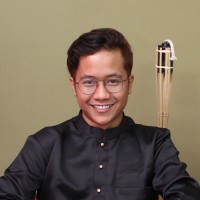 Nik Kamal