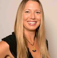 Lucia Horan