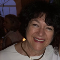 Liliane Charenzowski