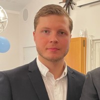 Simon Ousbäck