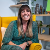 Natalie van der Rijt