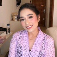 Lucky Octavia Simbolon