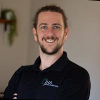 Zachary Kahn