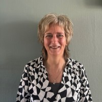 Elly Dekker