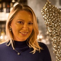Elena Neale