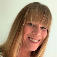 Linda Hayes
