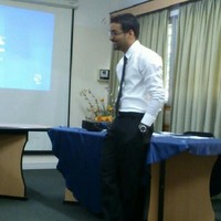 Luis Avendaño