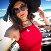 Emily Lezer
