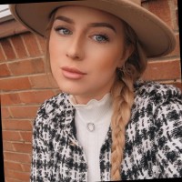 Chloe Lang