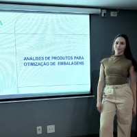 Adna Fernanda