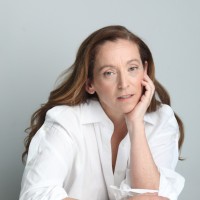 Susan Hutchinson