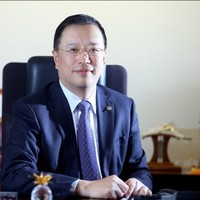 陆敏 Min