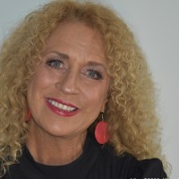 Tricia Hogan