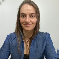 Ariane Piovezani