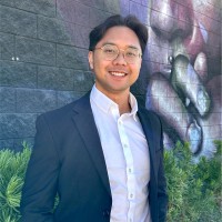 Khoa H.