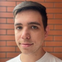 Максим Андреев