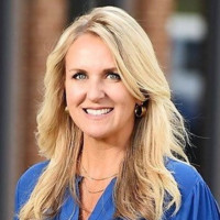 Lauri Nelson-Jones