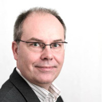 Manfred Simon