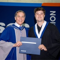 Evan McMillan