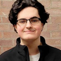 Alex Papineau