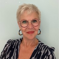 Annick E.