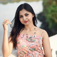 Sri Nidhi R