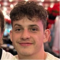 Elliot Dicks