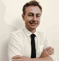 Dr. Jacek Kluzik
