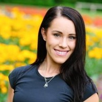 Nicole Neslund