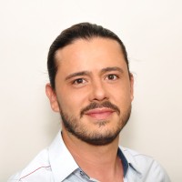 Carlos Castro ✅
