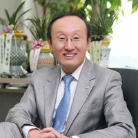 Gyoonhee Han