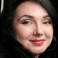 Maxine Collins