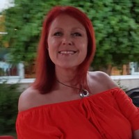 Caroline Hitchins