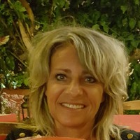 Leslie Wollen v Ganzewinkel