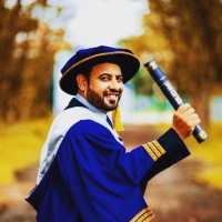 Dr. Umar Farooq